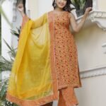 Blooming Flower Stright Suit Set